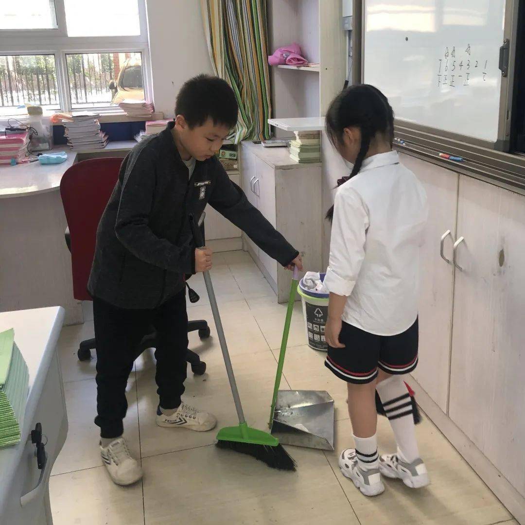 1652668291745606.jpeg 劳动8.jpeg